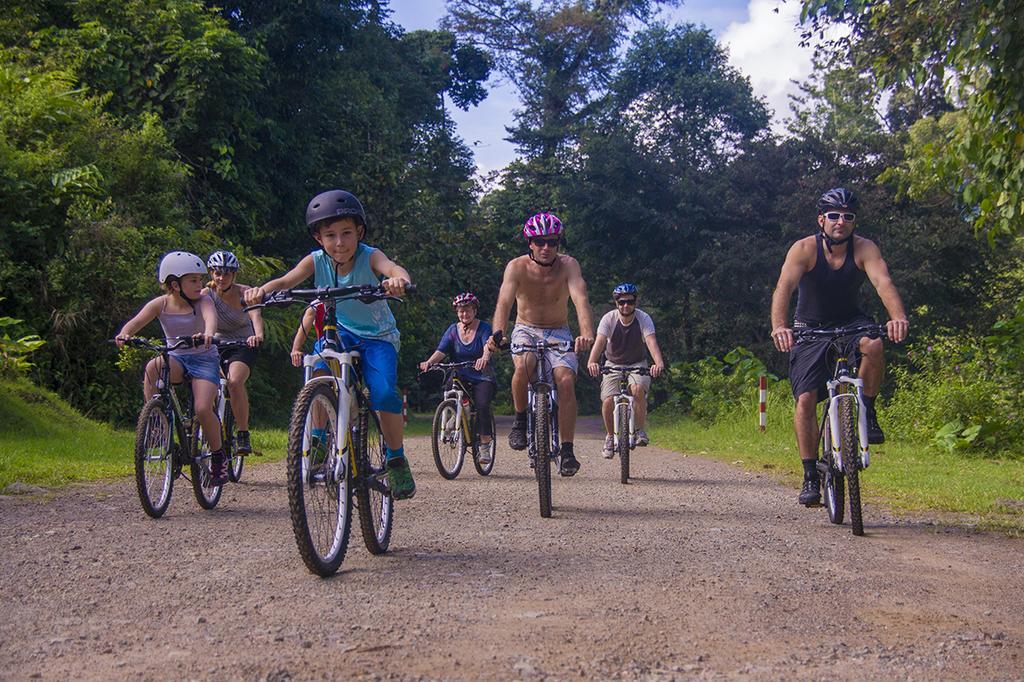 Bike And Tours Bed And Breakfast Лагад-Дату Екстер'єр фото
